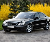 Mercedes-Benz W220