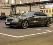 W220