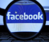 поиск Facebook